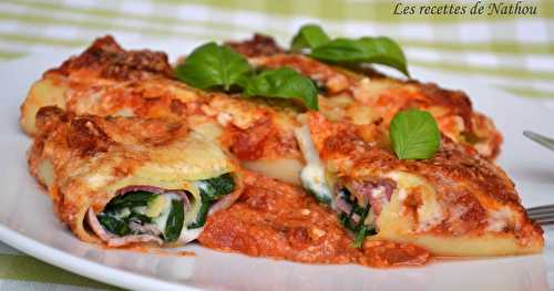 Roulades de lasagne bolognaise au jambon et épinards, béchamel au parmesan