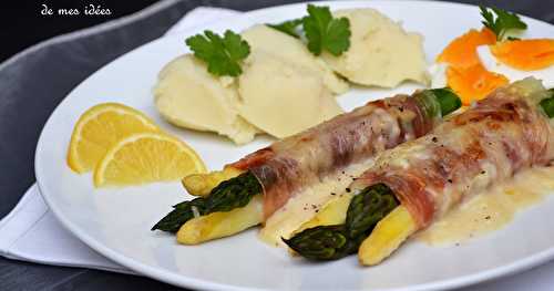 Roulades gratinées d'asperges blanches et vertes au jambon cru italien, béchamel citronnée au parmesan