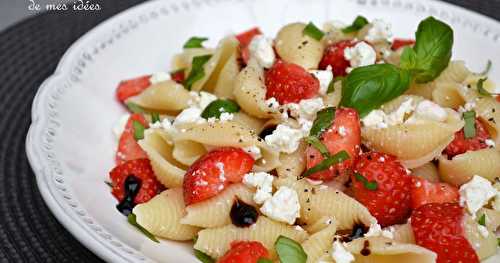 Salade de pâtes conchiglie aux fraises, à la feta et basilic