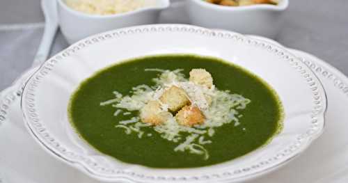 Soupe aux épinards et au parmesan