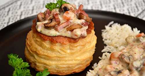 Vol-au-vent "artisanal" aux champignons, carottes et lardons, béchamel persillée à la moutarde à l'ancienne {avec Prêtàgarnir !}