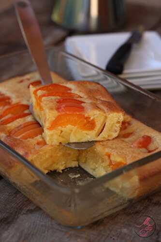 Gâteau aux abricots et aux pommes