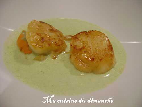 Noix de St Jacques & nage de poireaux