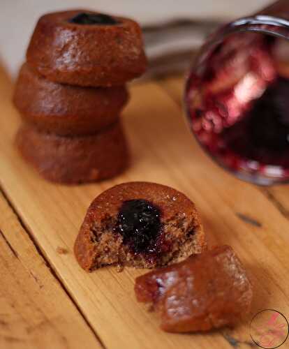 Nonnettes aux myrtilles (petit gâteau pain d’épices garni de marmelade)