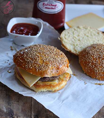 Pains à burgers ‘maison’