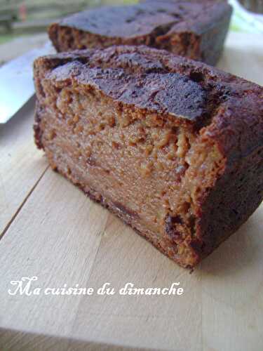 Pudding à la confiture de cerises, chocolat et cassonade cuivrée