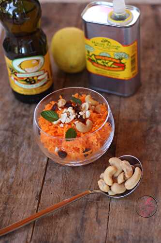 Salade de carottes aux raisins secs & noix de cajou