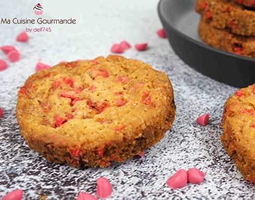 Cookies Girly aux Pralines Roses et Chocolat Fraise {recette végétale}