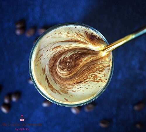Dalgona Caramel Coffee