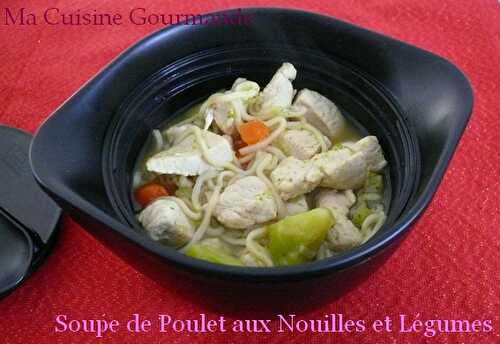 Soupe de Poulet aux Nouilles et Légumes