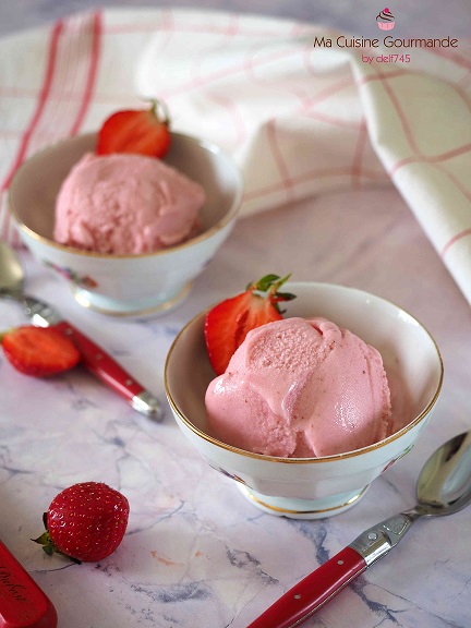 Glace à la Fraise {ultra simple}