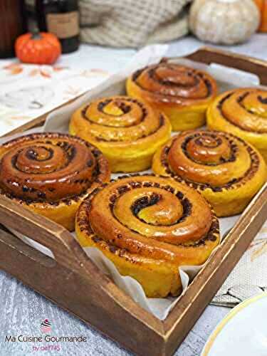 Pumpkin Cinnamon Rolls