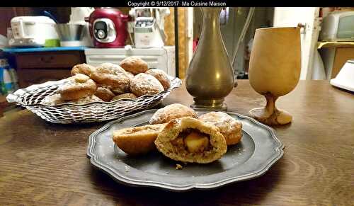 CHAUSSONS MEDIEVAUX AUX POMMES (Recette datant de l'an 1350)