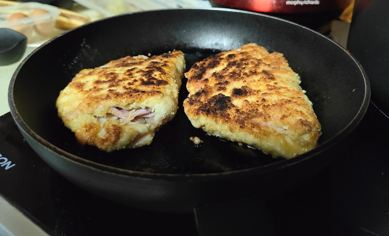 ESCALOPE CORDON BLEU (Recette maison)