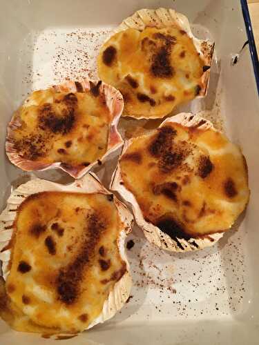 Coquilles de poisson aux poireaux