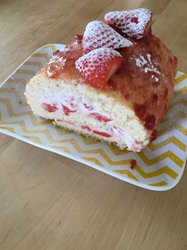 Roulé a la fraise (10 tranches)
