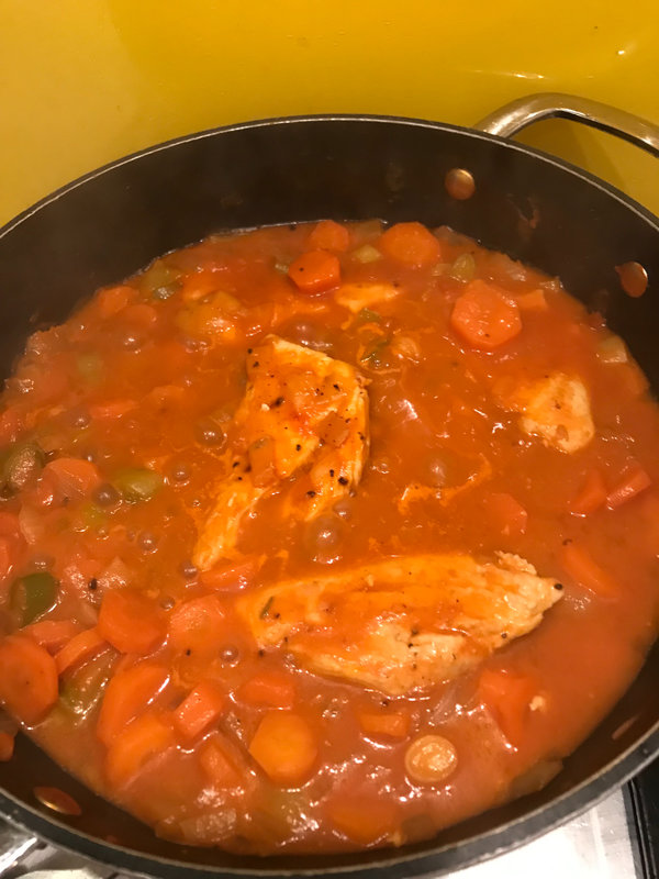 Poulet aux carottes en cocotte