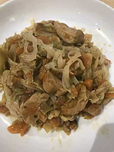 Wok de konjac, chou chinois, poulet et carottes