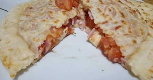 Les galettes tomates jambon mozza