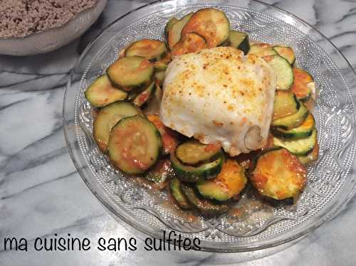 Courgettes et poisson au curry,  et une étrange récolte 