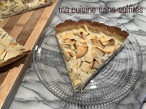 Dessert aux pommes en deux versions: tarte ou clafoutis, et un peu d’humour pour survivre!