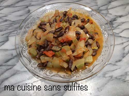 Fenouil et haricots secs (blancs ou pas) en sauce tomate, recette rapide, et n’ayons pas peur de l’inconnu!