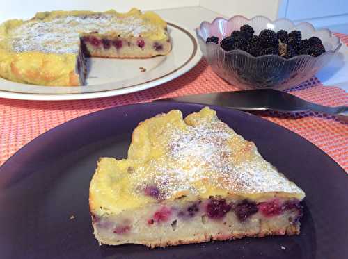 Gâteau crémeux aux mûres (ou framboises ou autres fruits)