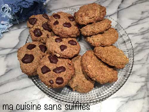 Petits gâteaux « sablés » sans gluten et sans œufs  (poudre d’amandes et farine de lentilles vertes), et le retour acrobatique de Tic!