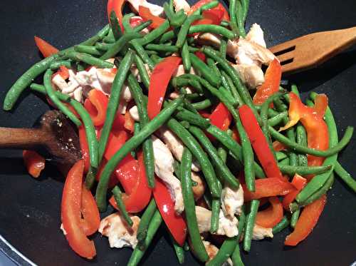 Poêlée de haricots verts et poivron rouge (et poulet, facultatif)