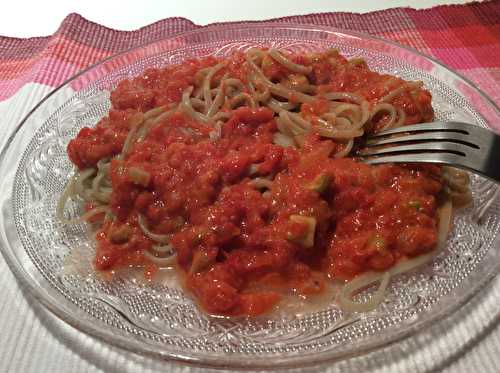 Sauce spaghetti au poivron rouge et céleri branche