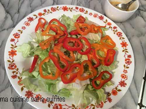 Sauce vinaigrette au miso blanc et merci à Marie-Claude pour les légumes de cette jolie salade!