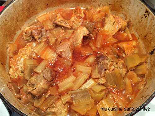 Sauté de porc ou dinde avec bettes / cardes / bok choy dans un plat très relevé au gingembre et curcuma