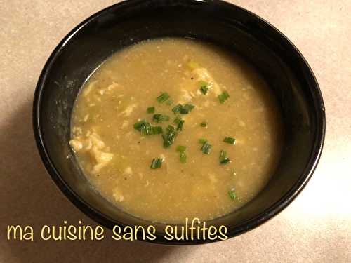 Soupe chinoise à l’œuf avec courgettes et  restes de dinde après Thanksgiving