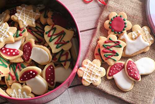 Biscuits sablés et leur glaçage royal