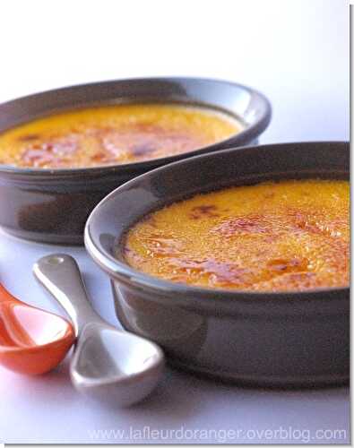 Crème brulée aux carottes et à la cardamome