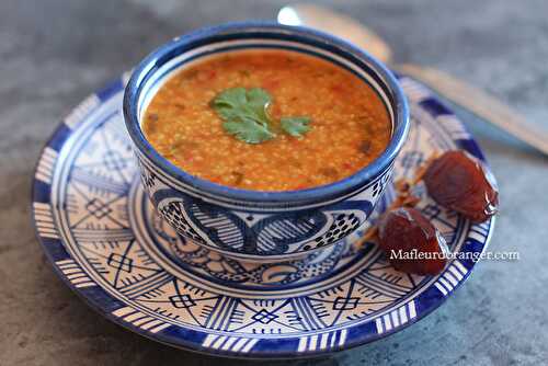 H’soua : soupe de semoule d’orge et tomate (recette végétarienne)