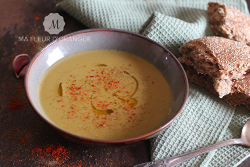 Soupe aux petits pois cassés (cuisine marocaine)