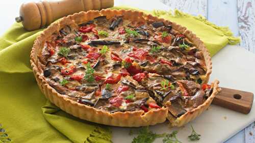 Tarte estivale aux aubergines et aux poivrons