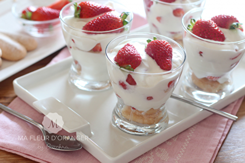 Verrines aux fraises façon tiramisu léger