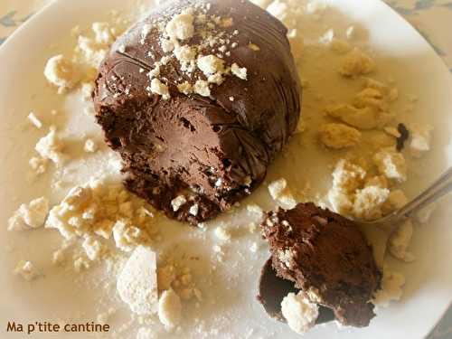 Dôme glacé au chocolat meringué