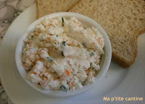 Tartine au surimi et chèvre frais