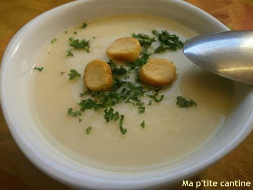 Velouté de panais à l'ail