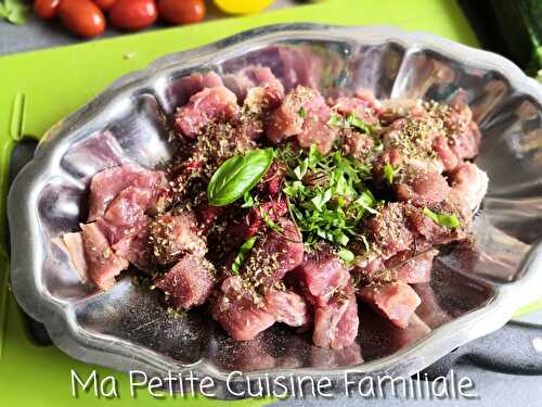 Brochettes de filet mignon de porc marinade provençale
