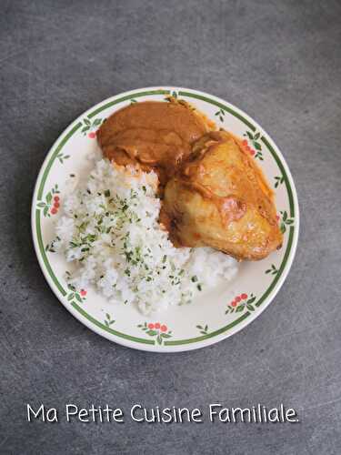 Poulet, sauce cacahuètes comme un mafé