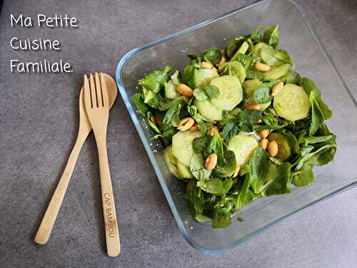 Salade de mâche et concombre d’inspiration thaï