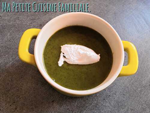 Soupe de fanes de carottes et vert de poireau