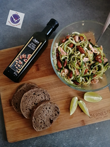 Salade de courgette crue, saumon fumé, amandes