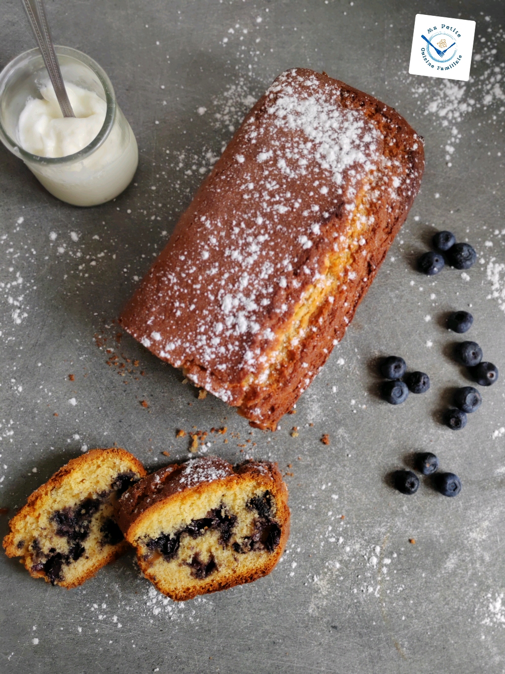 Gâteau au yaourt et myrtilles