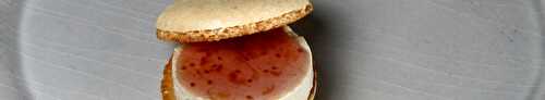 Macaron foie gras-confiture de figues