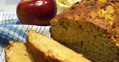 Pain aux pommes et au cheddar